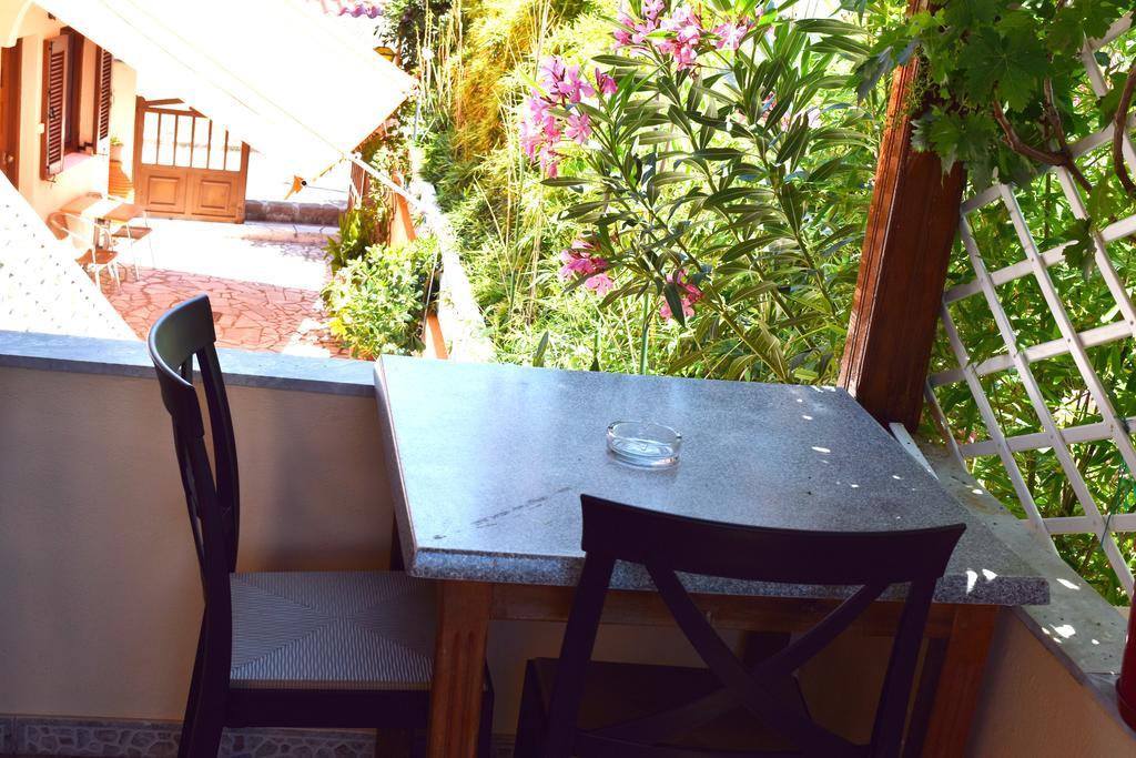 سكالا إيريسو Krinelos Rooms المظهر الخارجي الصورة